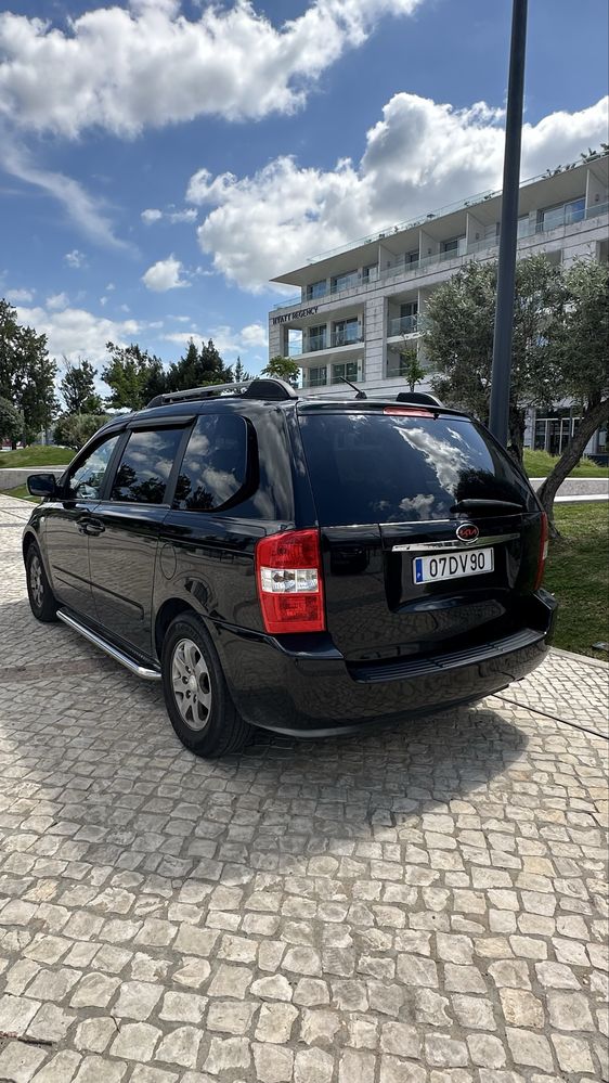 Kia Grand Carnival
