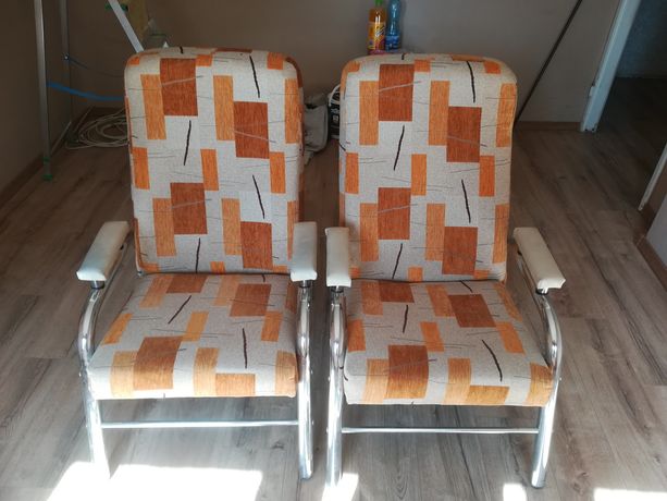 Dwa fotele tapicerowane