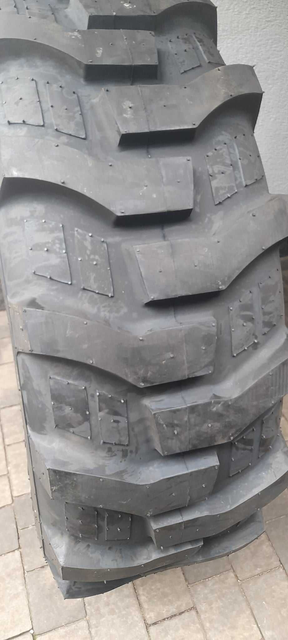4X Nowa opona koparko-ładowarka JCB 4CX 16.9-28 | 440/80-28 mocna 12PR