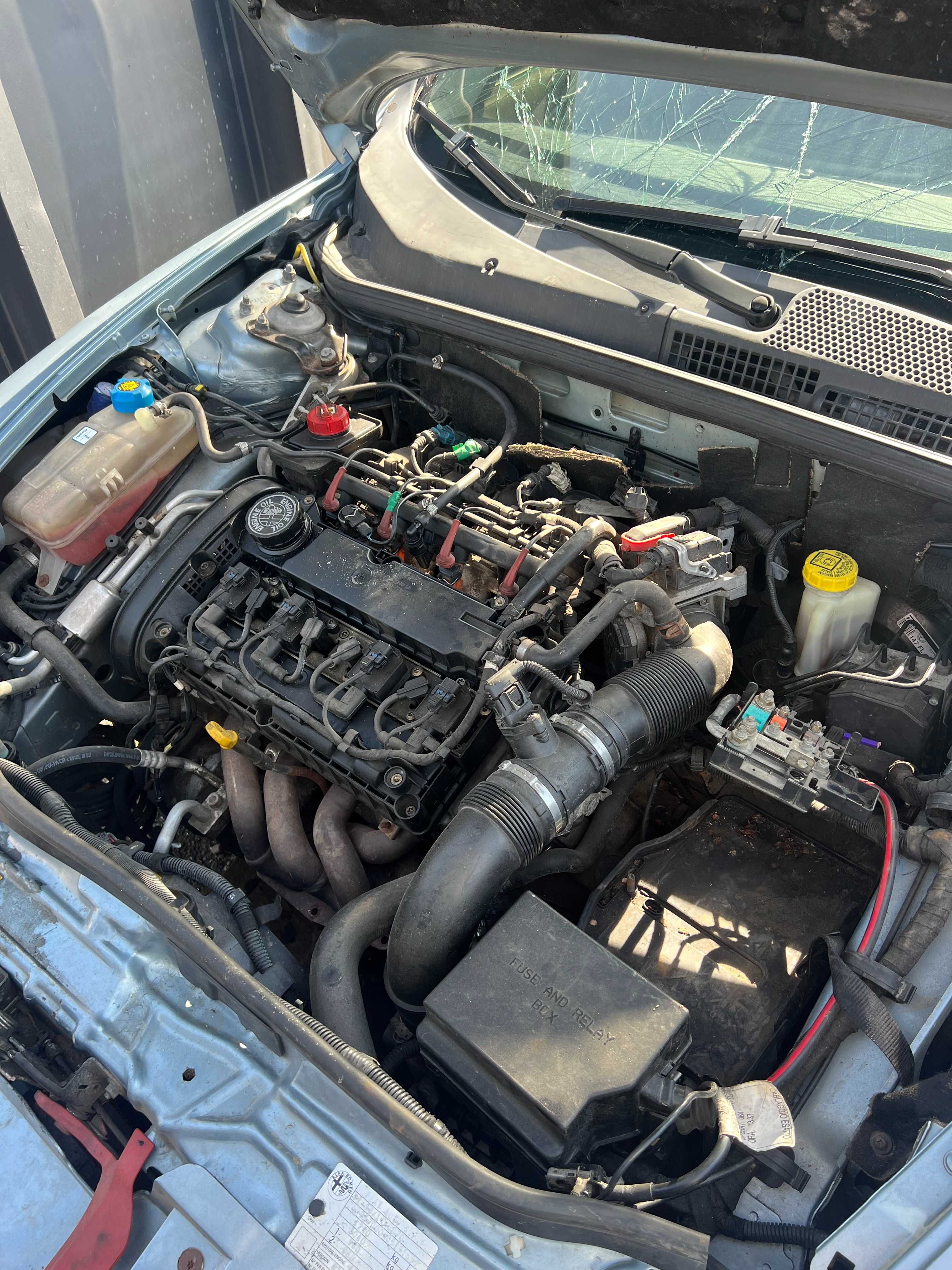 Alfa Romeo 147 1,6 88kW розборка, шрот, мотор Кпп стартер генератор