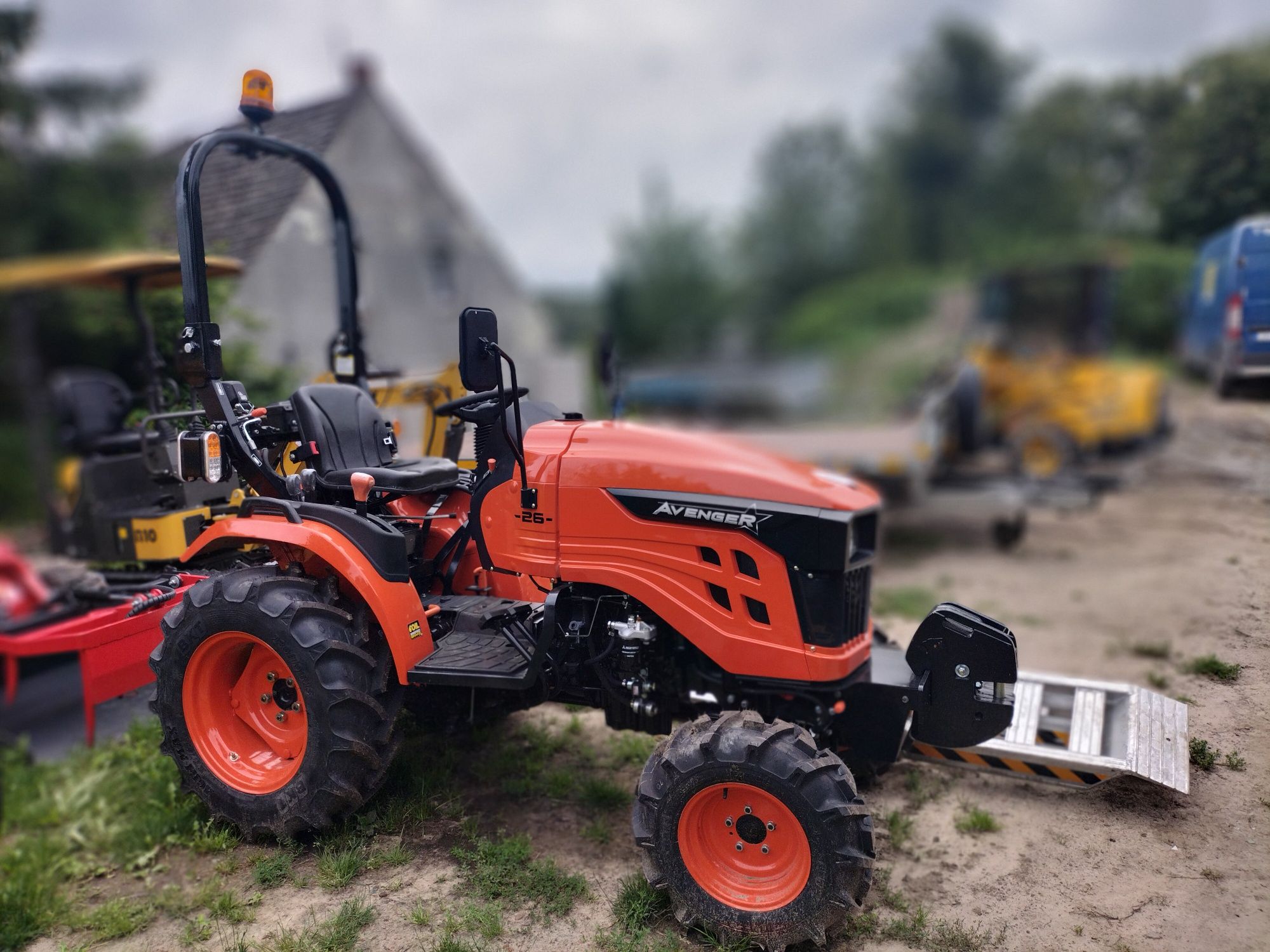 Mini traktor AVENGER 26 AGRI