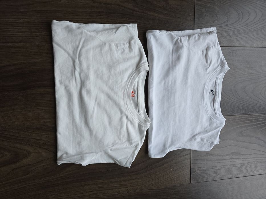 Koszulki z długim rękawem 110/116 H&M (2sz.)
Dwa różne odcienie bieli.
