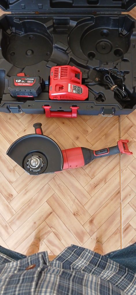 Milwaukee M18 FLAG230XPDB-121C