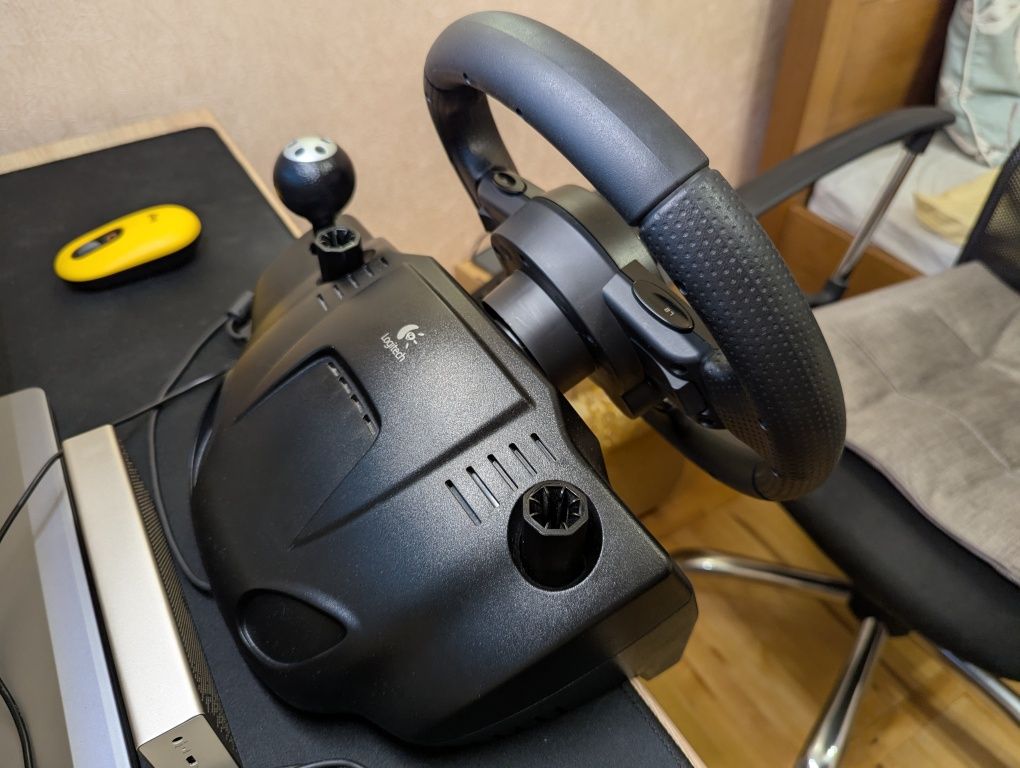 Ігрове кермо Logitech driving force gt 900°(руль)