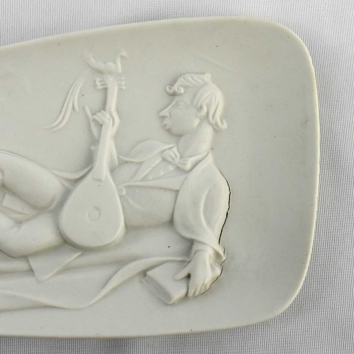 Placa / covilhete “Jasper Ware” em biscuit Artibus nº 4