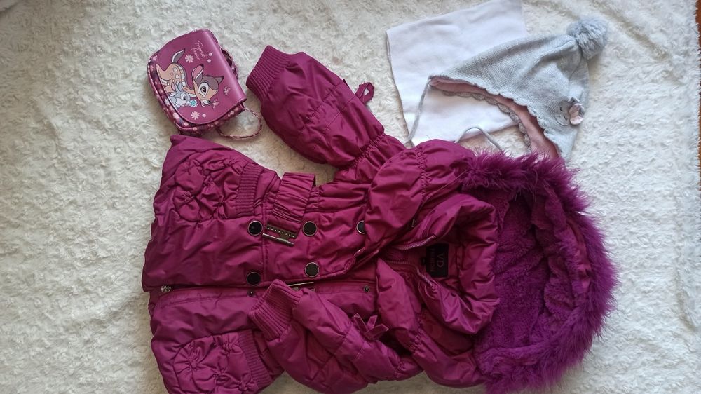 Zimowa kurtka dla dziewczynki r. 86 plus komin, czapka i torebka