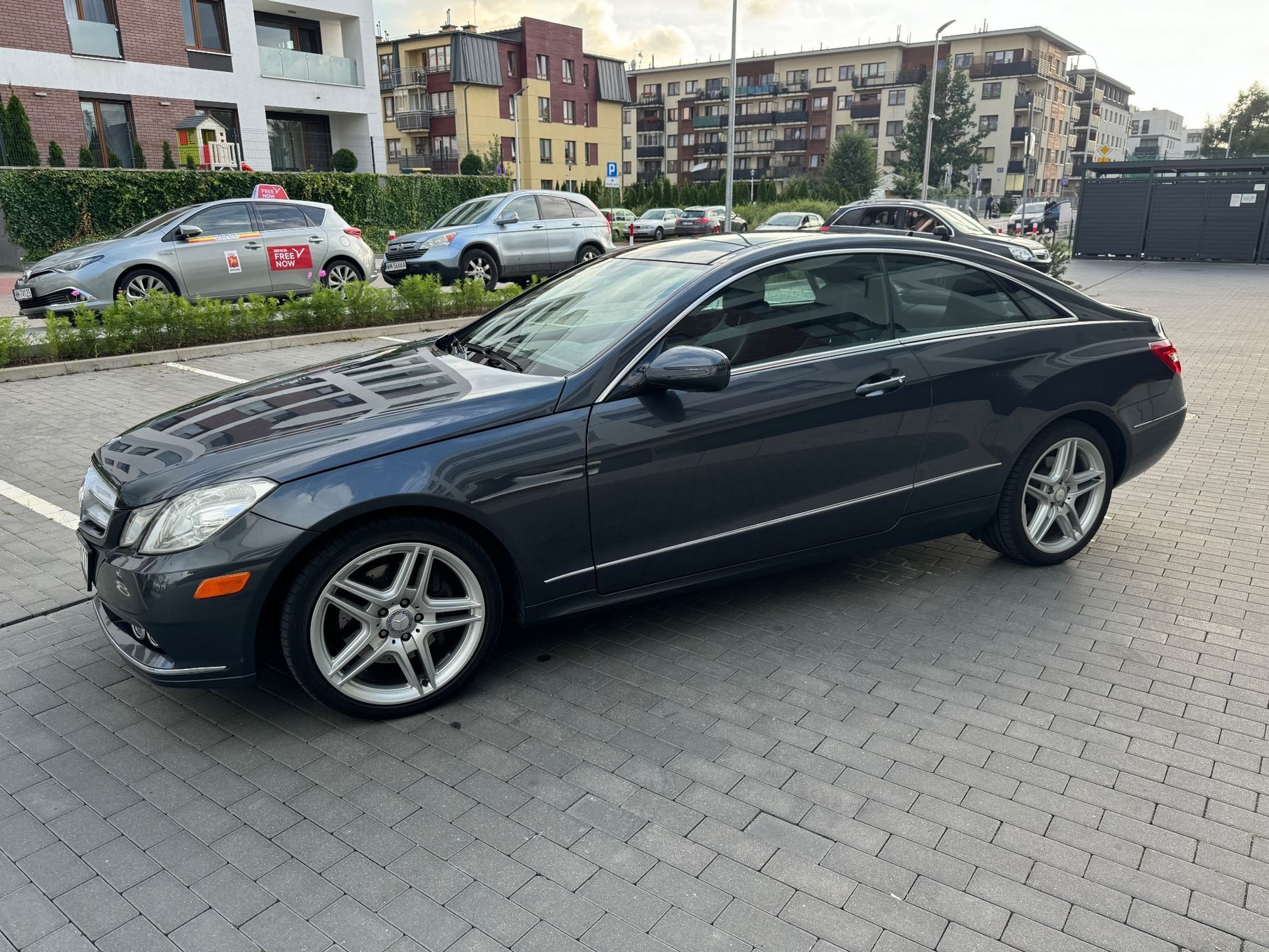 Mercedes-Benz Klasa E W207 Coupe E350 3.5 V6 306KM Harman/Kardon Panorama 18"AMG