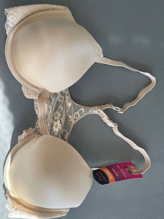 Бюстгальтеры  Maidenform (США)  под футболку р 36В/75В.