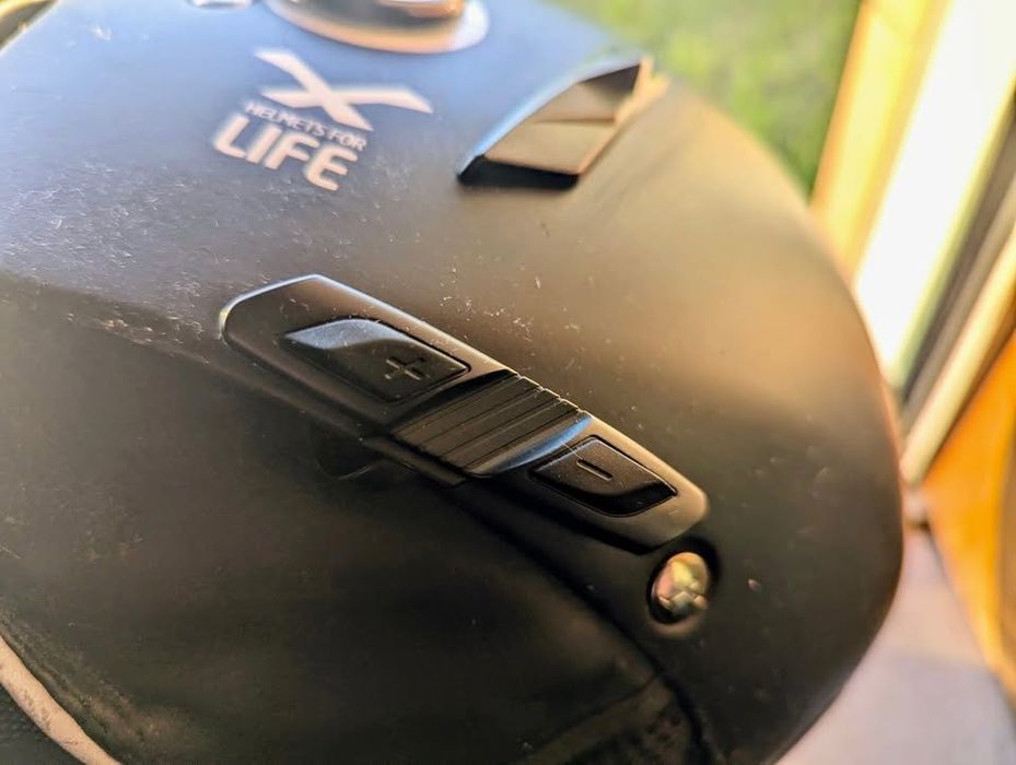 Capacetes Nexx Life com Bluetooth Sena instalados