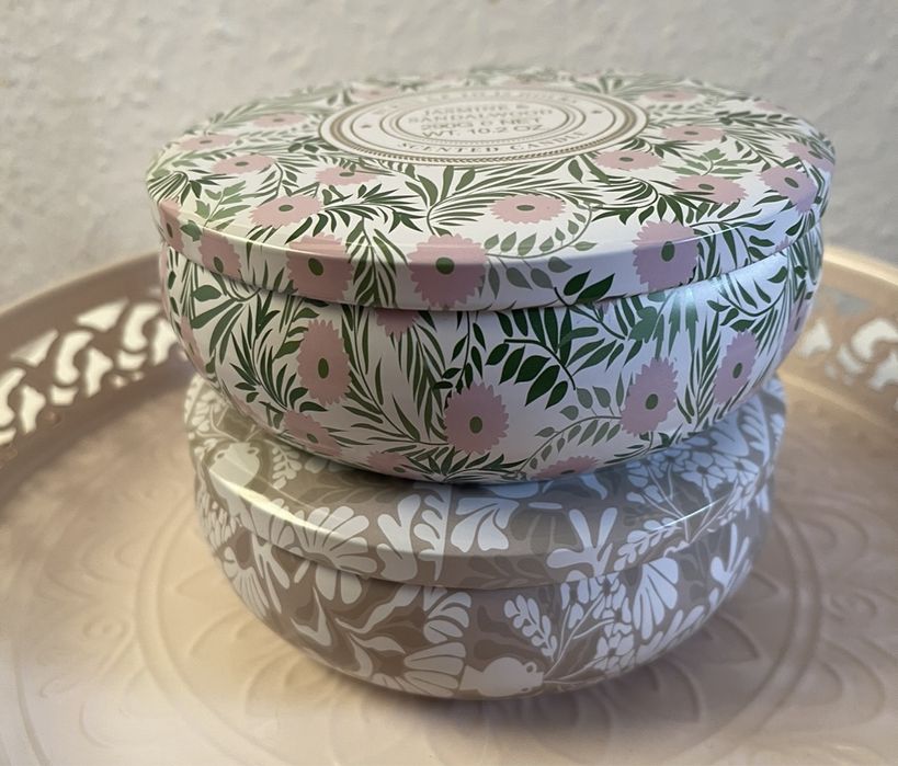 Подарунки жінкам ароматизовані свічки в  банках