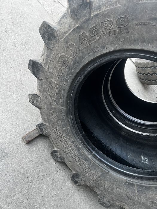 Dwie opony trelleborg 400/70/18  15,5/70 R18