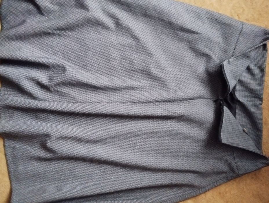 Спідниця на підкладці,46/48,стан нової