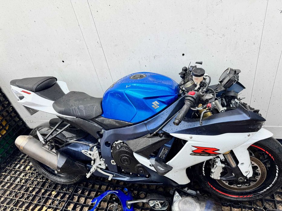 SUZUKI GSXR 750 L2 2012  r6 cbr ninja