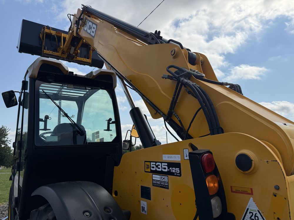 JCB 535-125 2016рік 3300годин