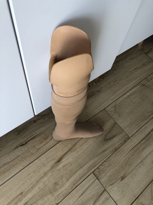 Proteza podudzia lewego