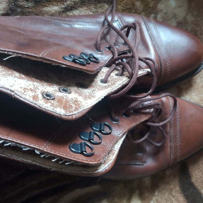 Продам мужские кожаные осенние ботинки оригинал Италия!