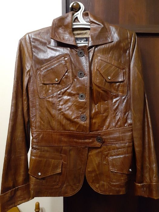 Кожаный пиджак в отличном состоянии