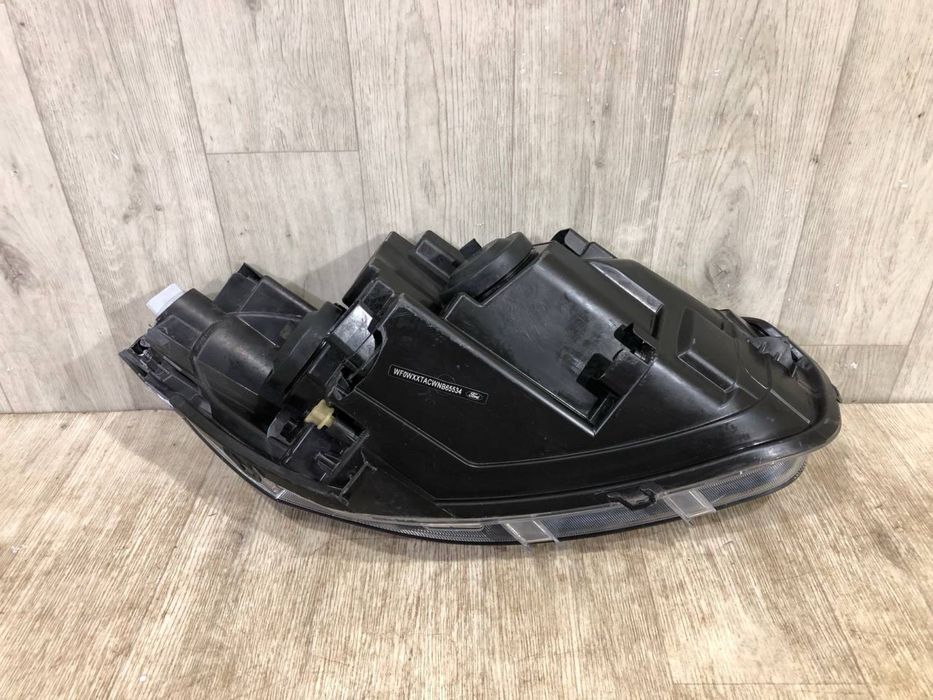 Фара передняя левая Ford Transit Courier (2017-2023 г.) JT7613W030CD