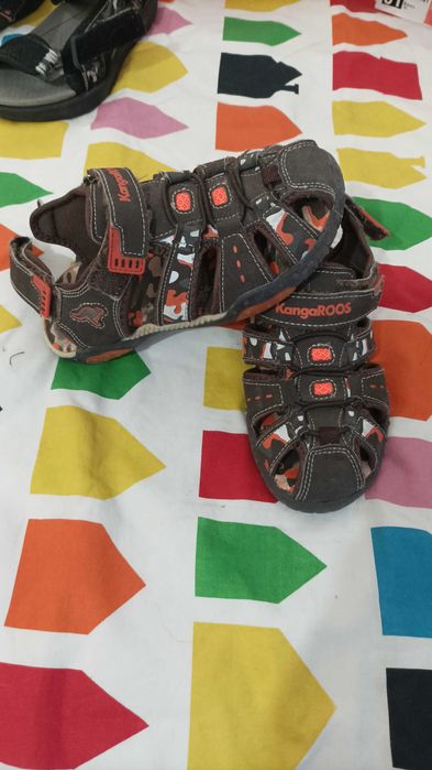 Sandalias kangaroos tamanho 31 e tamanho 30