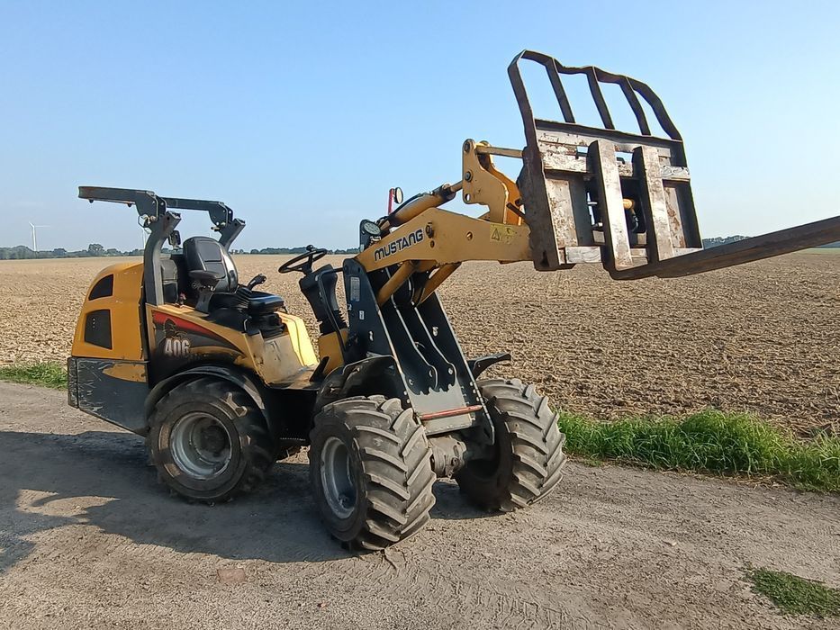Miniładowarka Mustang al406 ładowarka gehl jak Manitou JCB weidemann
