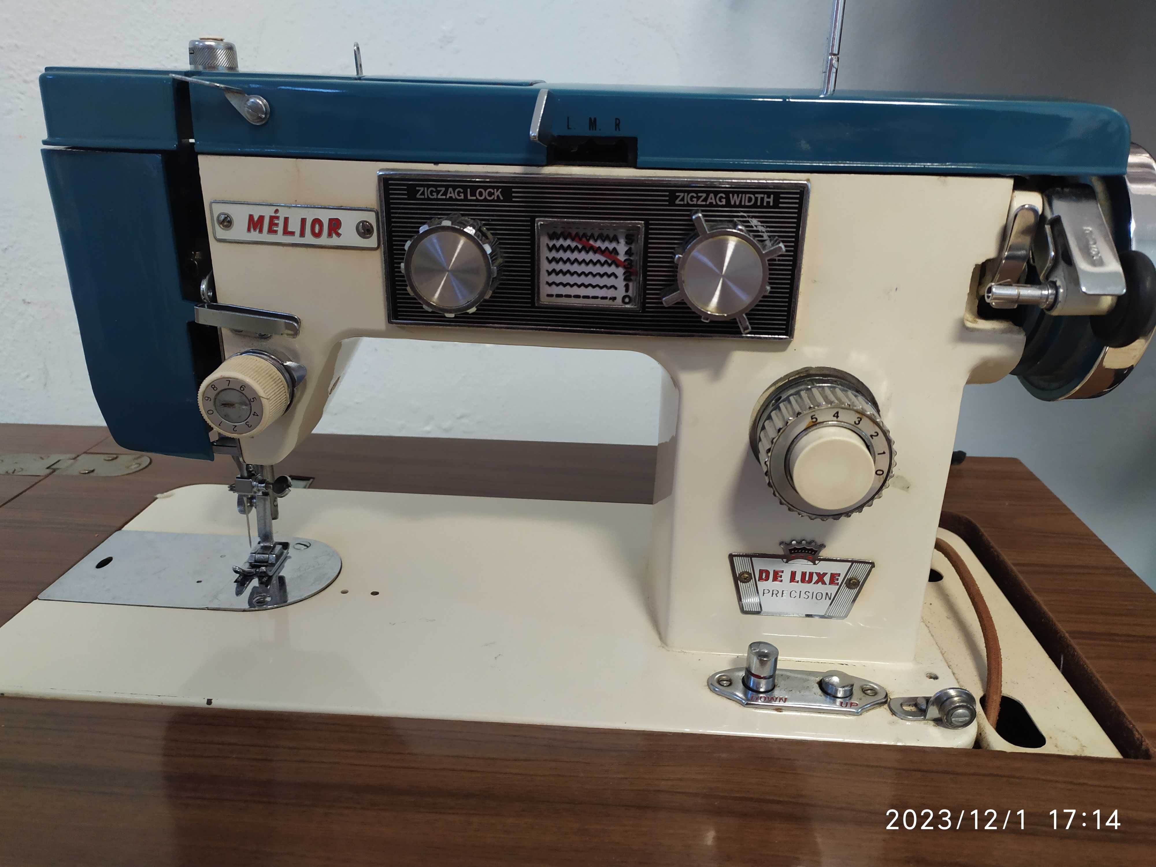 Máquina de costura Melior
