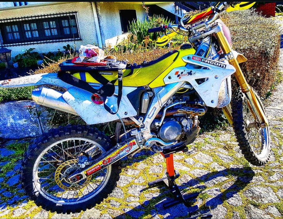 SUZUKI RMZ 450 impecavel