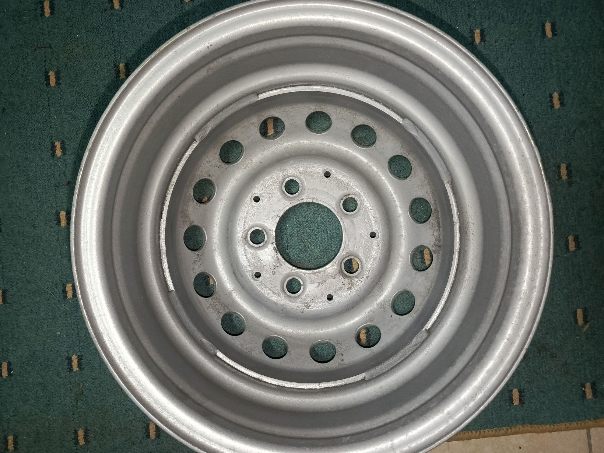 Felga 15" sprinter w pełni odnowiona oe stan ideal