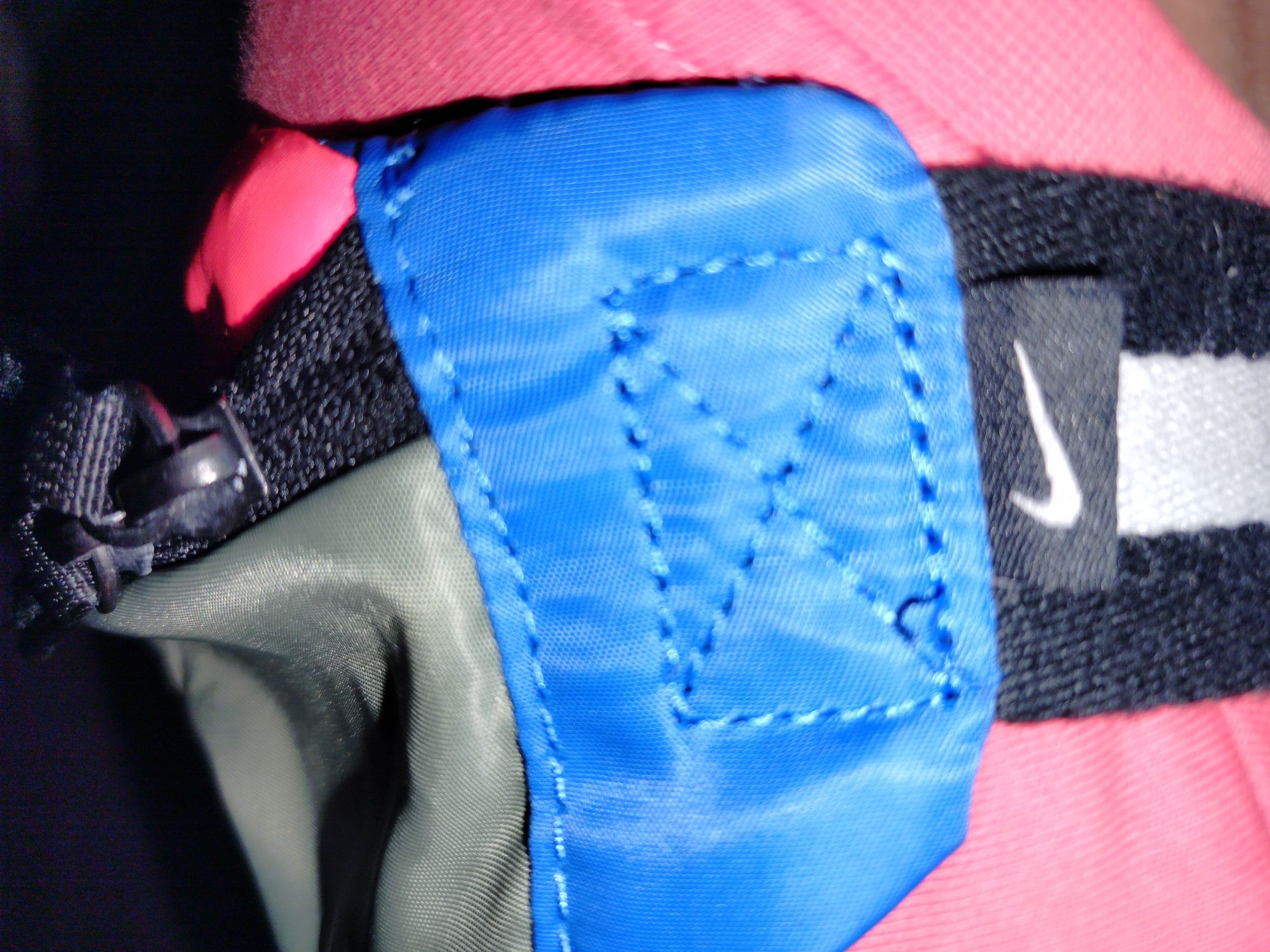 Nike nerka, saszetka