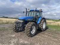 New Holland 8560