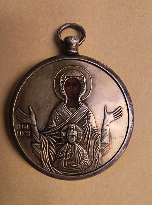 Красивая старинная икона