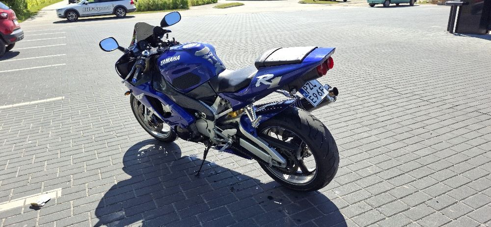 Yamaha R1 Yzf nr04