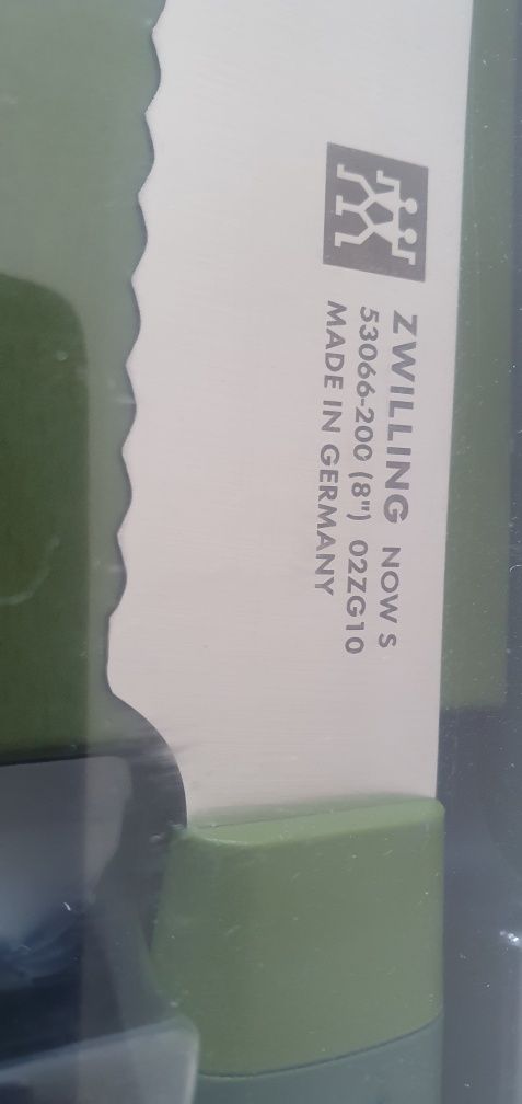 Nóż Zwilling now S 20cm