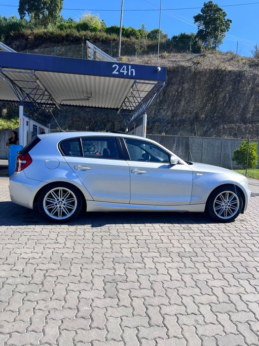 BMW 118d Pack M para venda. Impecável