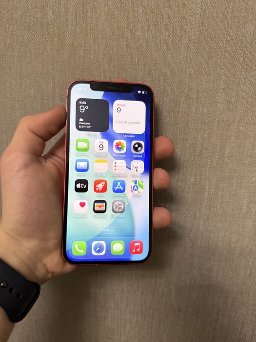 Айфон 12 на 64 ГБ