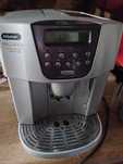 Ekspres automatyczny DeLonghi Magnifica Pronto cappuccino