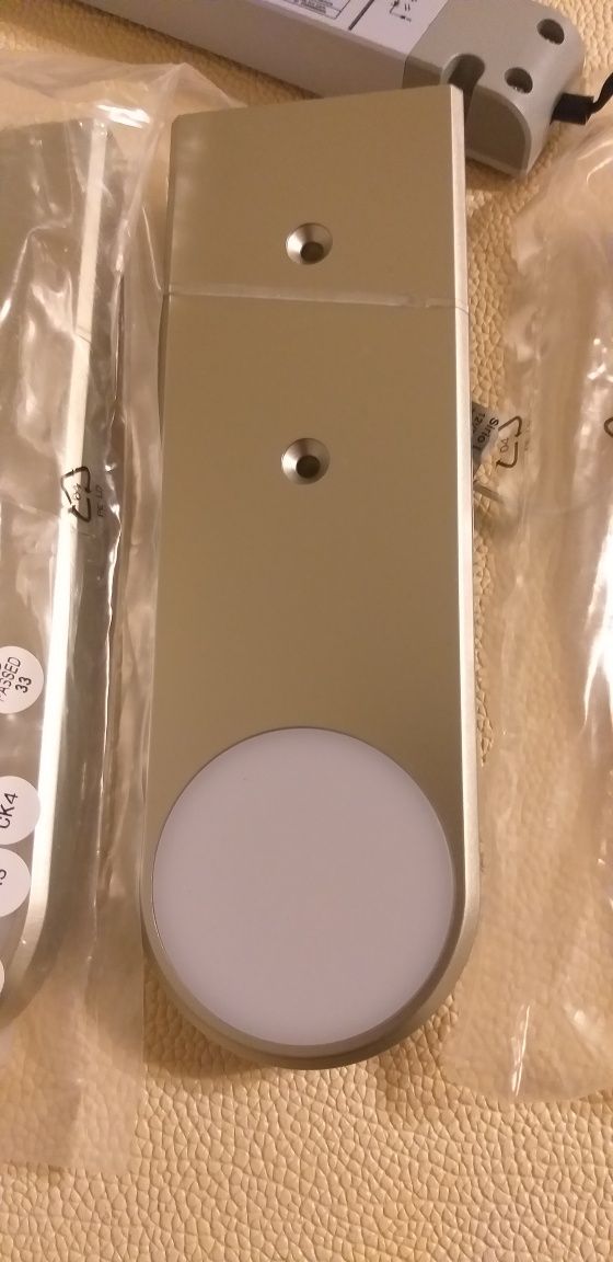 Podszawkowy komplet oświetlenia led dotyk