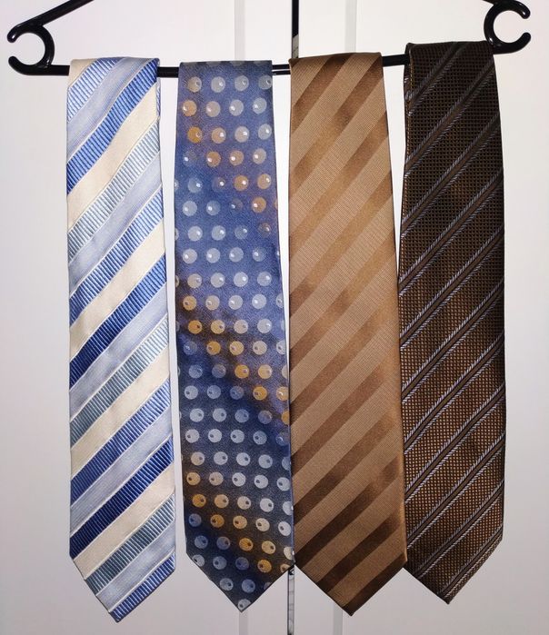 Gravatas como novas (Zara e outras)