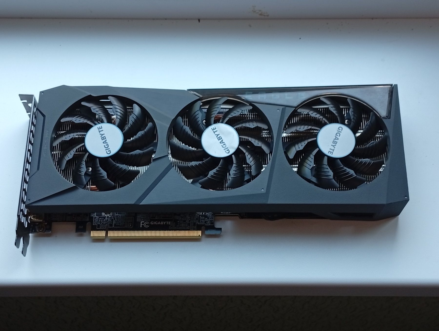 видеокарта GIGABYTE GeForce RTX 3070 Eagle OC 8G .