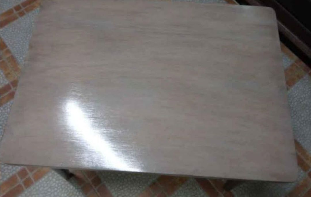 Vendo Mesa de Madeira Pintada
