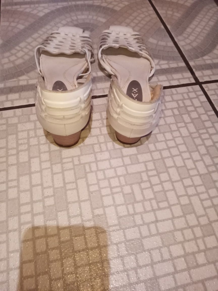 Buty sandały skórzane damskie 39