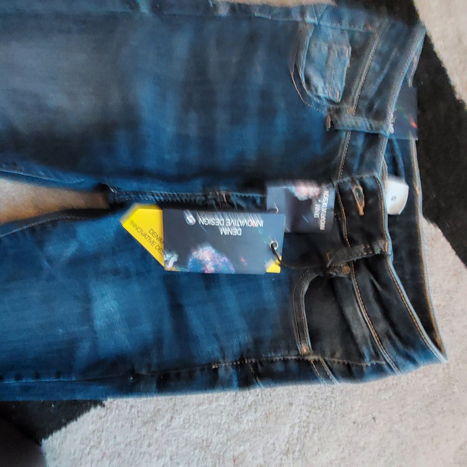 Spodnie jeans 36