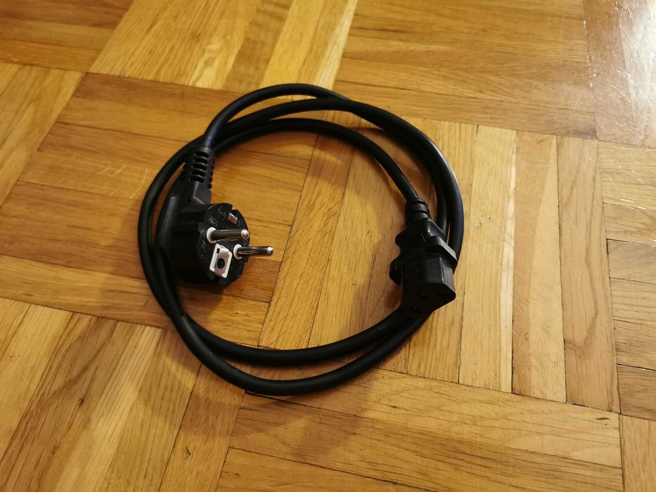Kabel zasilający do komputera monitora