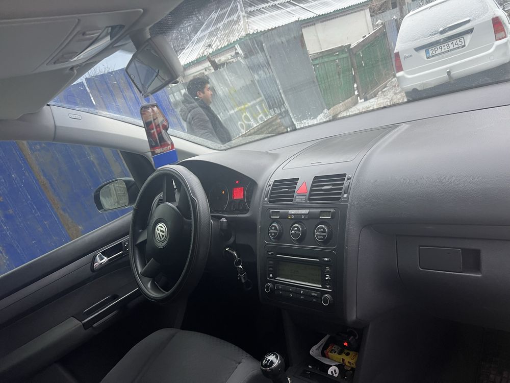 Volkswagen Touran мотор 1.9 дизель