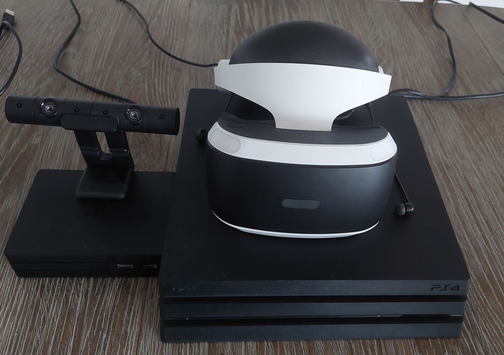 PS4 + Set completo óculos VR + comando + jogos