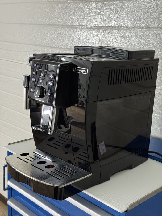 Кавоварка Delonghi Ecam 13.123B 2023 рік Делонжі Делонгі