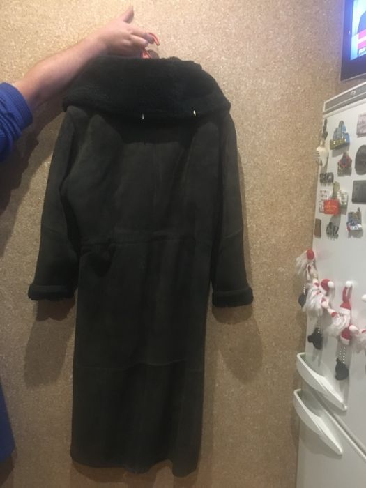 Продам женскую дублёнку,цвет зелёный бутылочный
