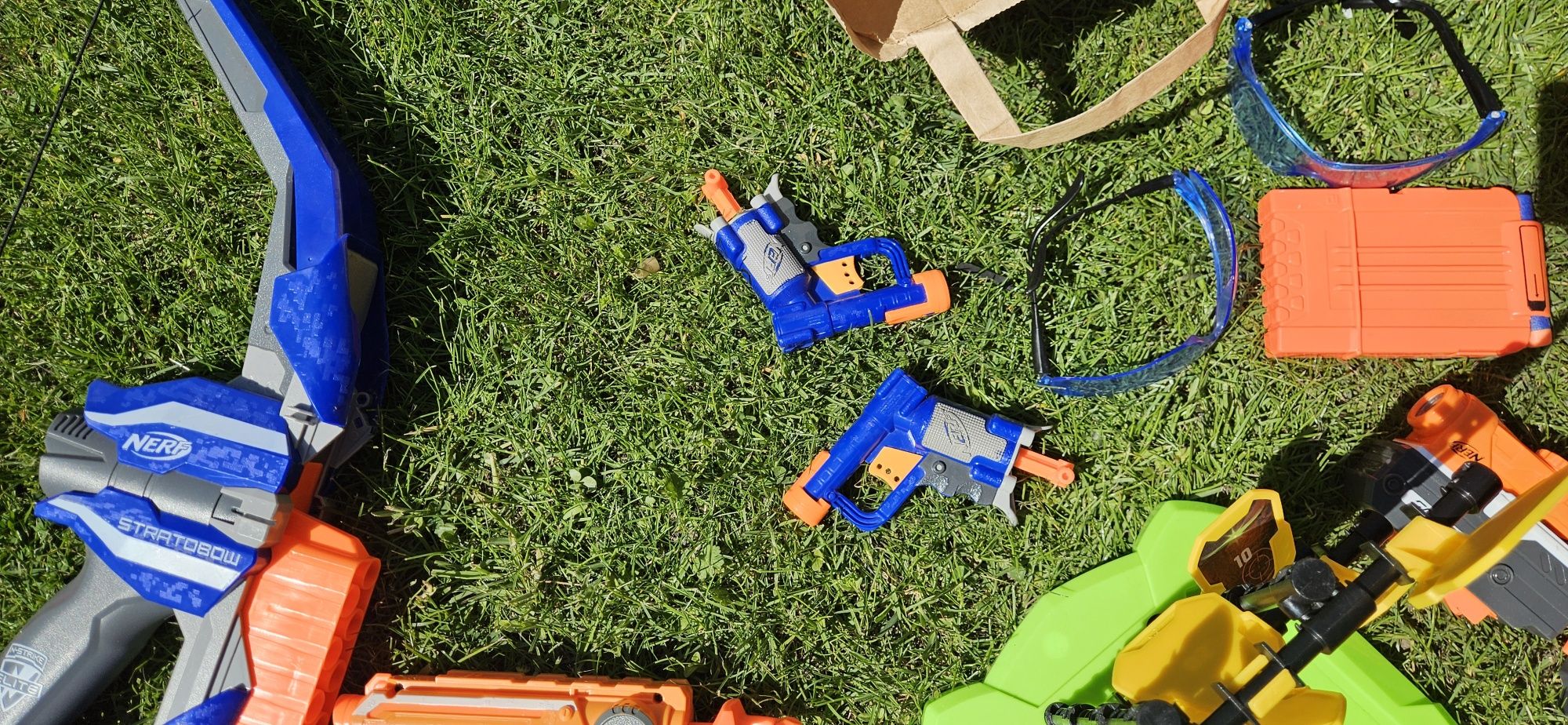 Wielki zestaw NERF, łuki, karabiny modułowe, kamizelki i osprzęt