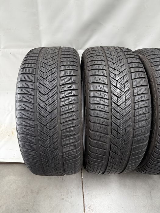 255/40/20 Pirelli Sottozero 3 Winter AO 101W