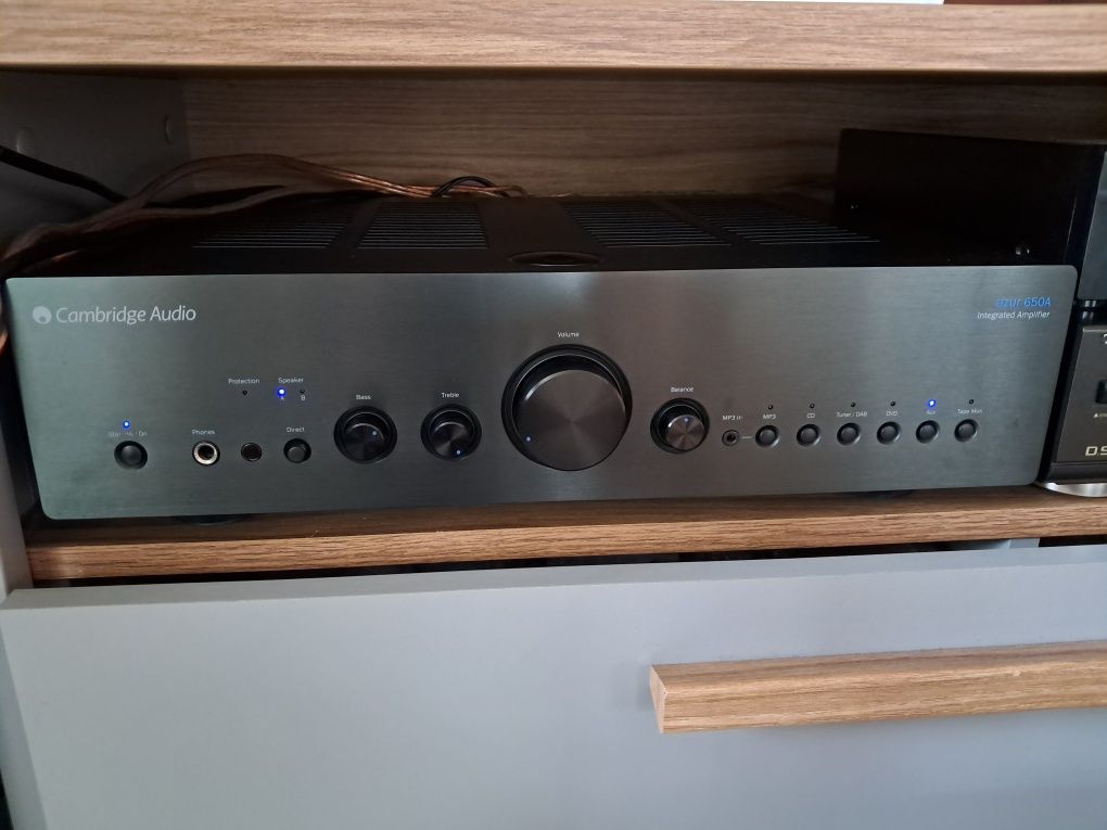 Cambrige Audio Azur 650A stan gabinetowy