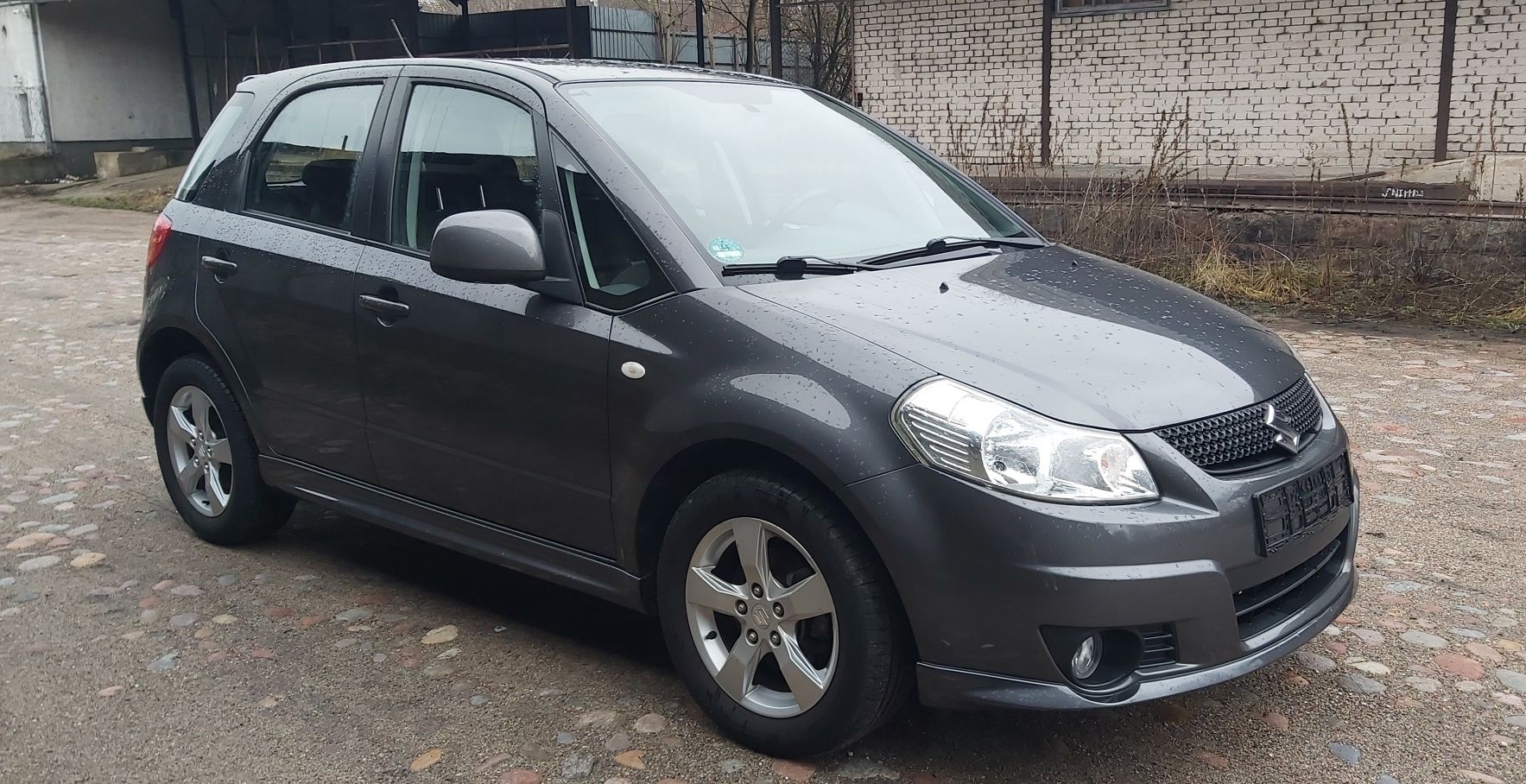 Suzuki SX4 1,6 benzyna 2011r